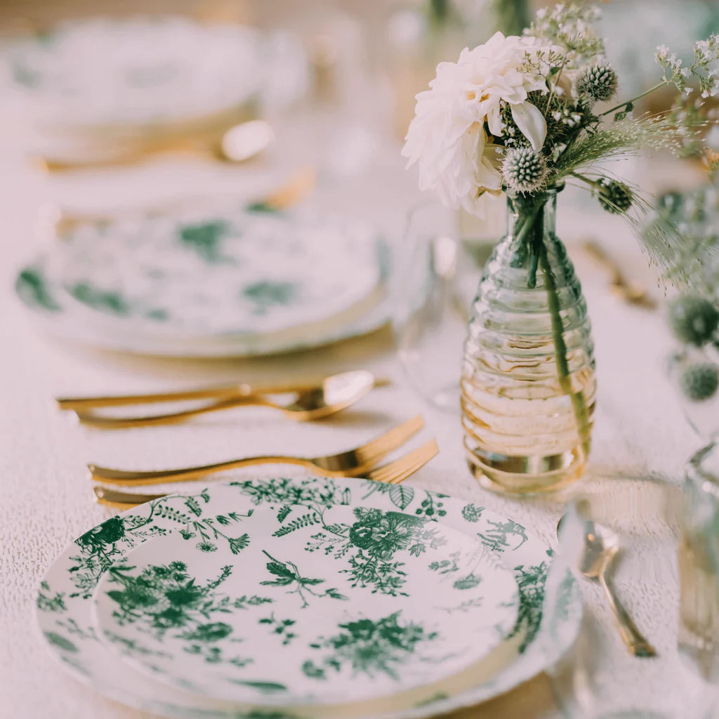 10 In. Verdure Design Plastic Plates | 10 Count