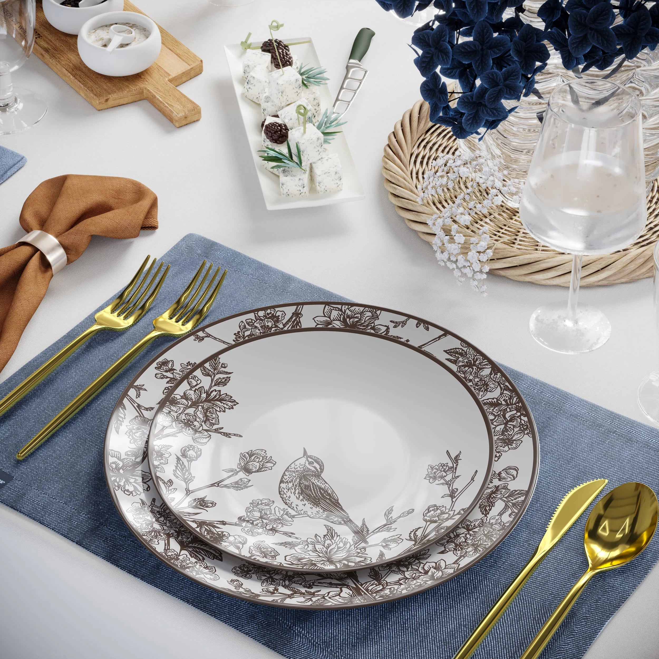 8" Rustik Design Plastic Plates (10)