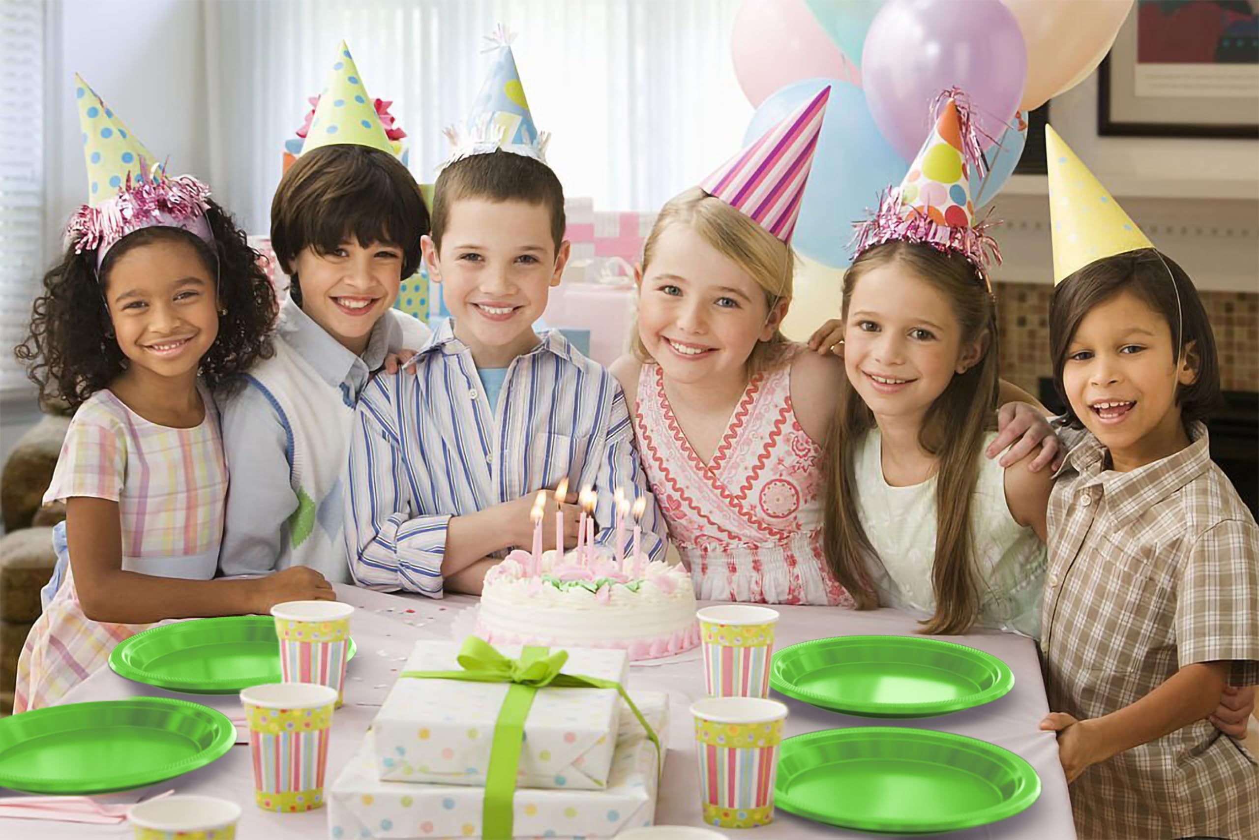 9 In. Lime Green Plastic Plates | Case of 600