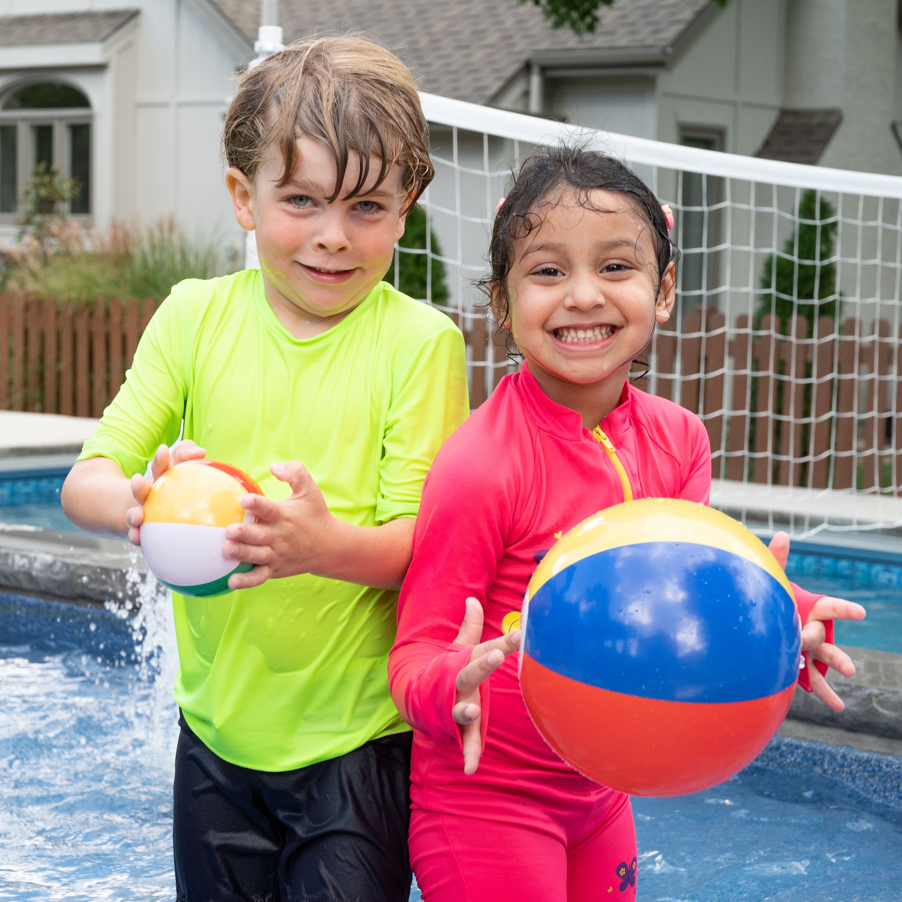 Beachball Inflates/12 In/8 In Diam - 12 Count