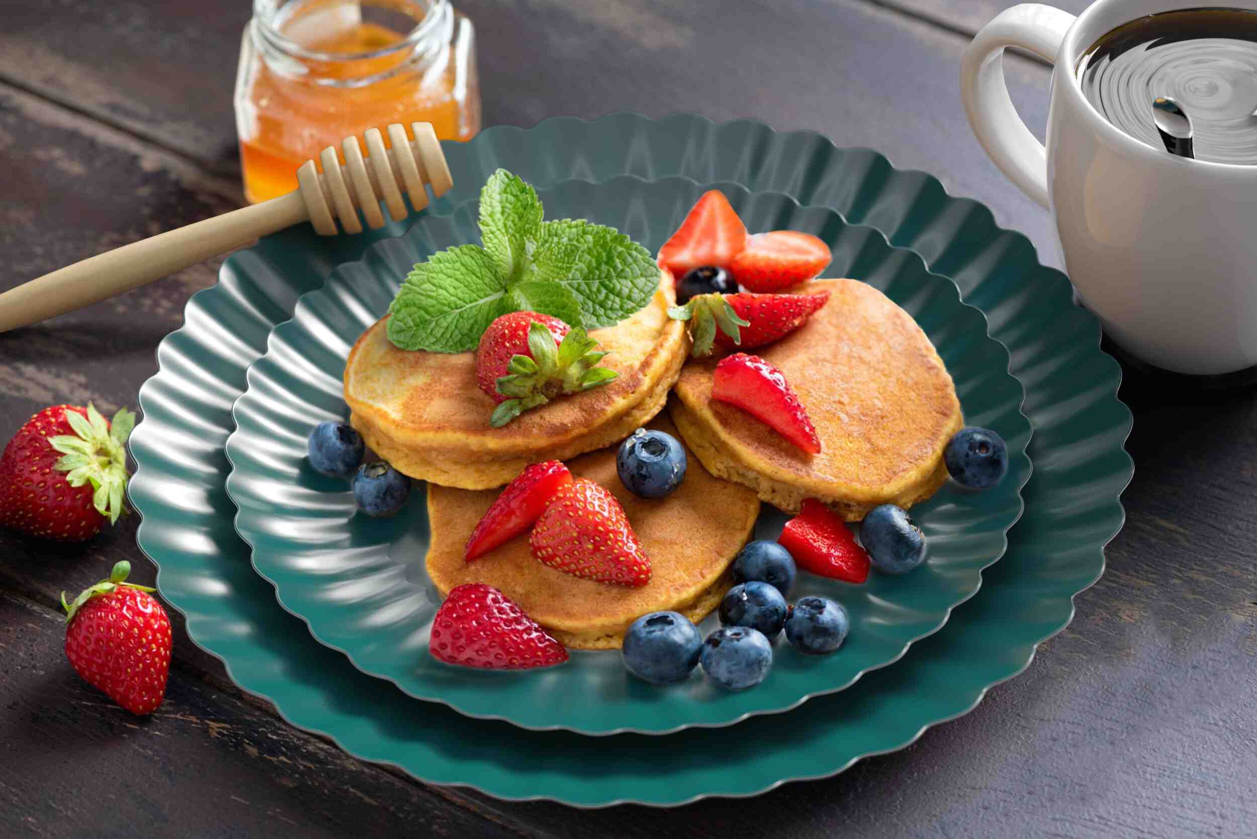 Scalloped Paper Plate Combo 20/20 - Black Aqua