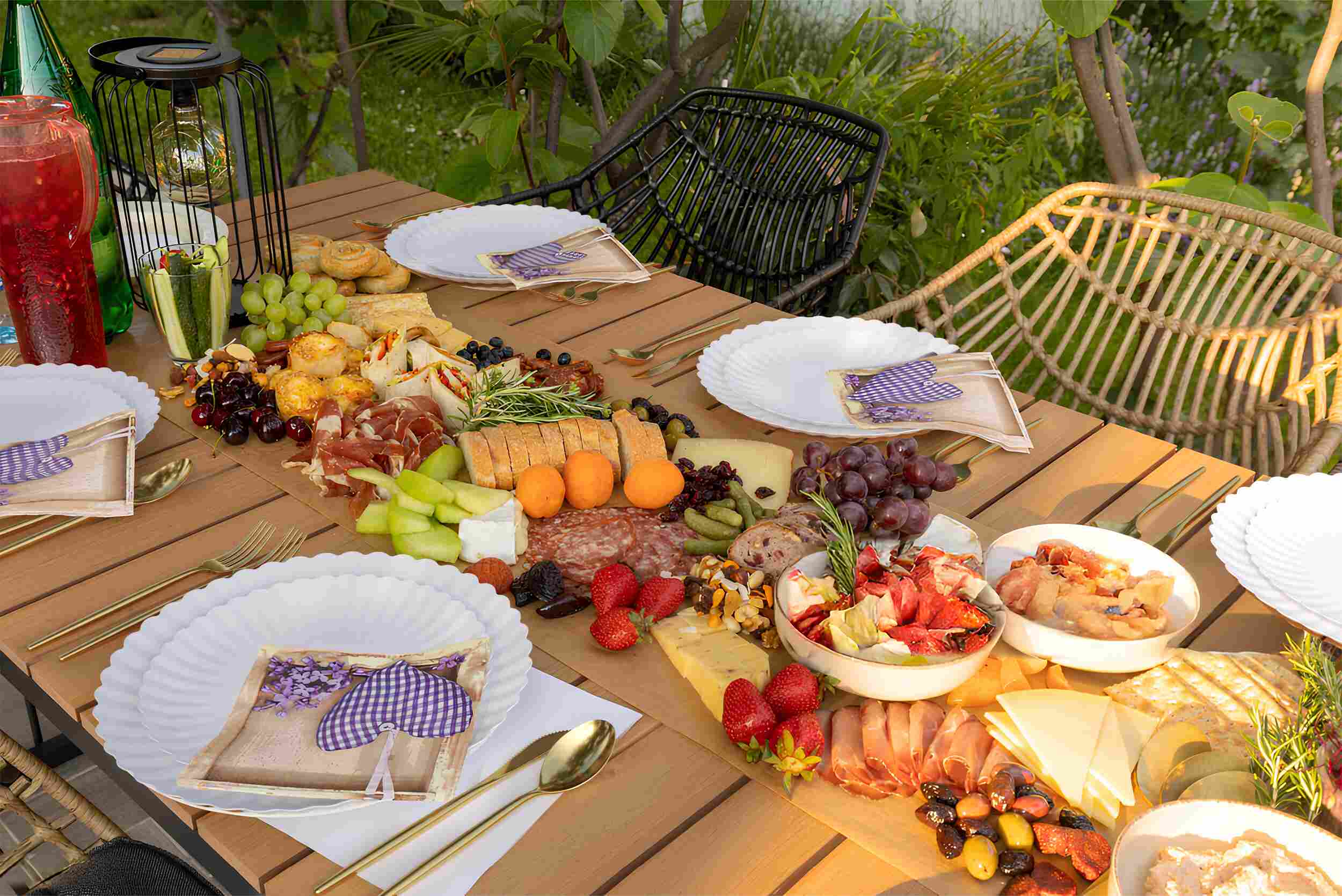 Scalloped Paper Plate Combo 20/20 - Snow