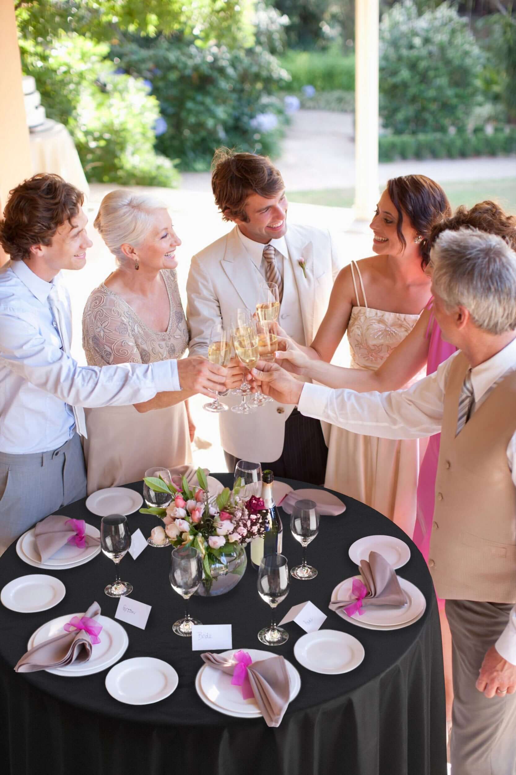 120 In. Premium Round Black Plastic Table Cover